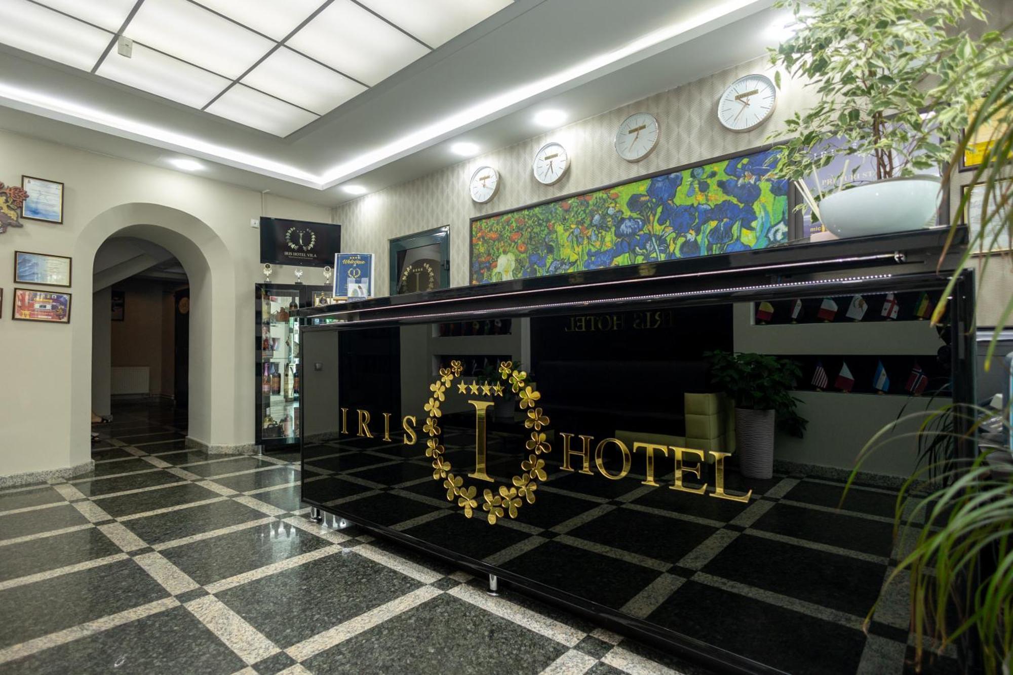 Iris Hotel Chisinau Exterior foto