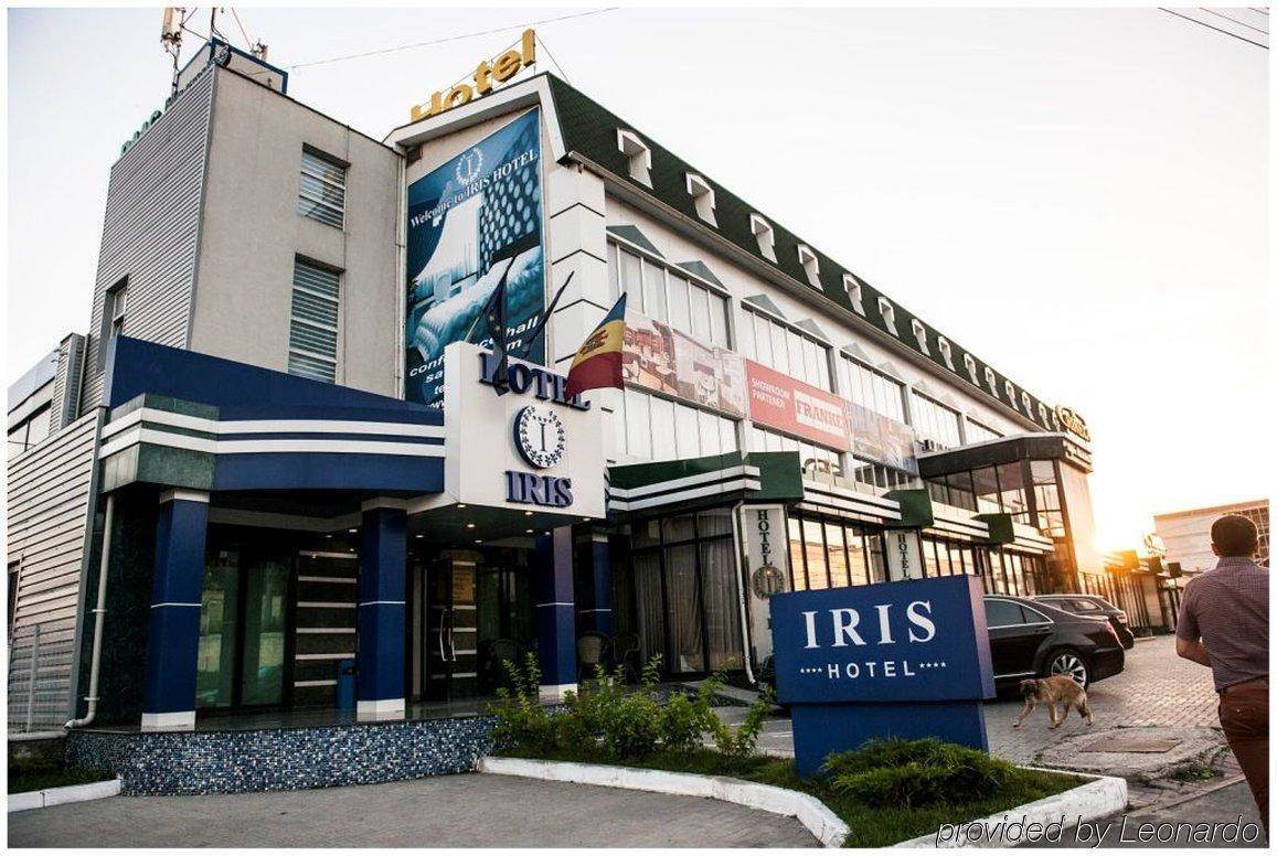 Iris Hotel Chisinau Exterior foto