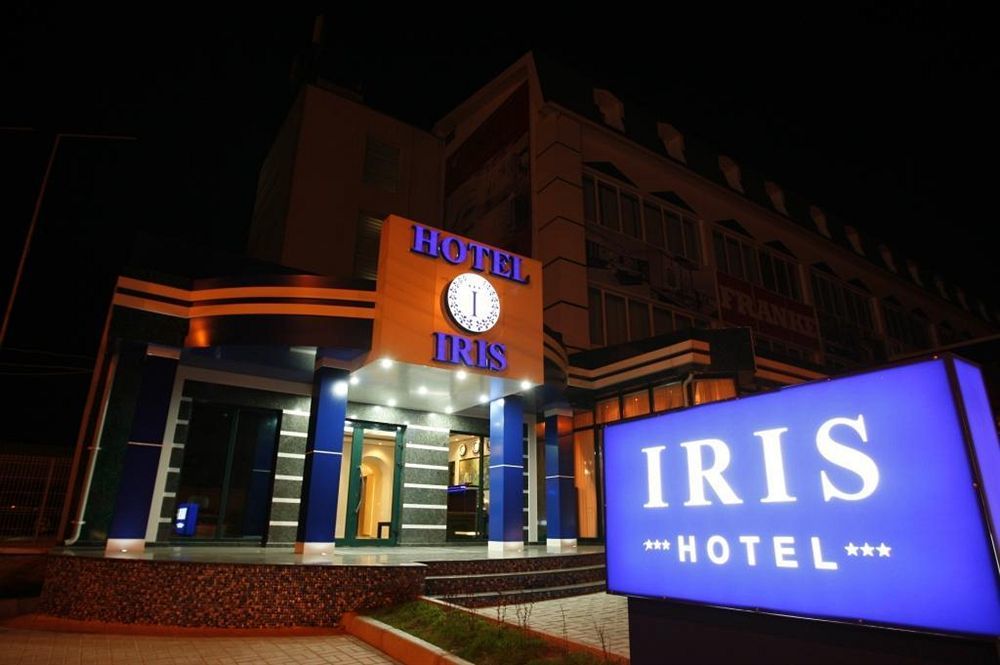 Iris Hotel Chisinau Exterior foto